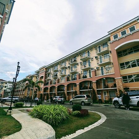 Rei Condotel Arezzo Place Davao Exterior photo